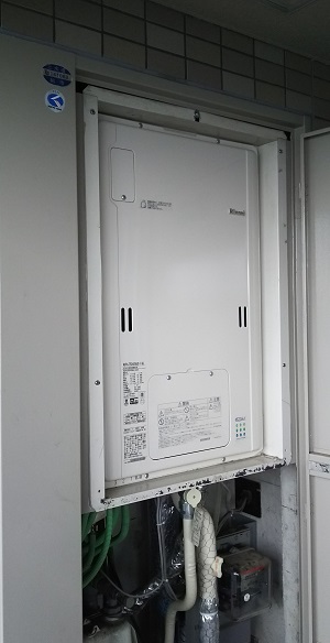 千葉県柏市Ｋ様、交換工事後のリンナイ　ガス給湯暖房用熱源機、RUFH-TE2403AU2-3(A)